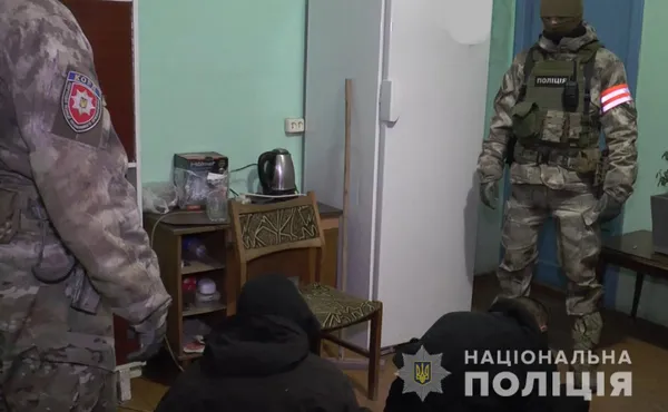 Банду, яка на Волині обікрала службу доставки на три мільйони, взяли під варту (фото)