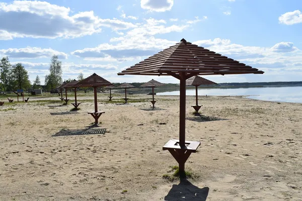 Світязь готується зустрічати туристів: як змінився пляж (фото)
