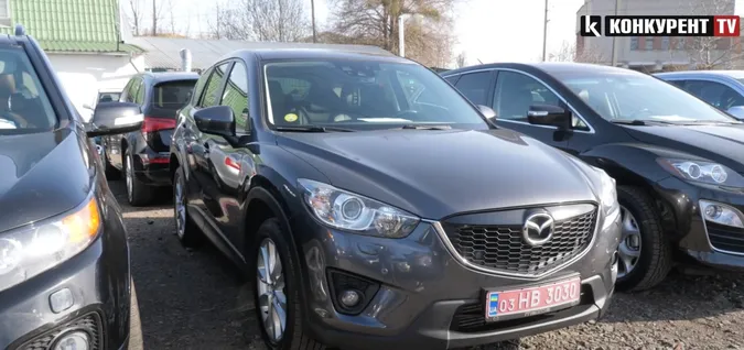 Свіжі ціни: скільки коштує Mazda на луцькому автобазарі (відео)