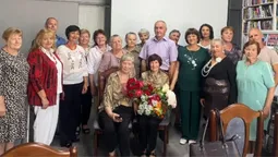 Була головою сільради та створила ветеранський хор: на Волині довгожителька відсвяткувала 80-річчя (фото)