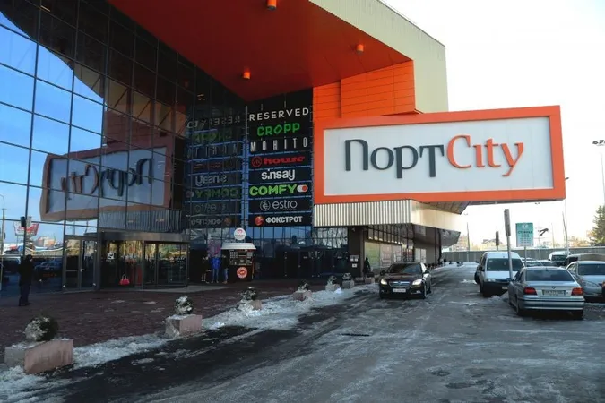 Романюк доручив патрульним навести порядок на території «Порт-Сіті»