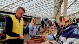 Чорний борщ і пончики-легенда: Клопотенка зачарувала волинська кухня (фото)