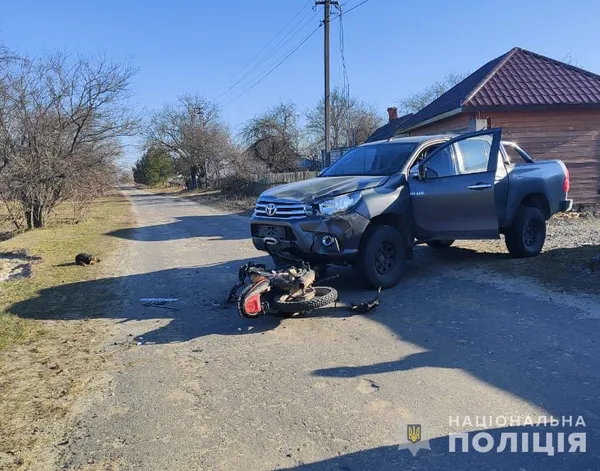 На Волині мотоцикл протаранив пікап – постраждали двоє підлітків