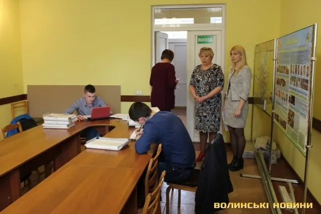 У луцькому управлінні освіти - обшуки (фото)