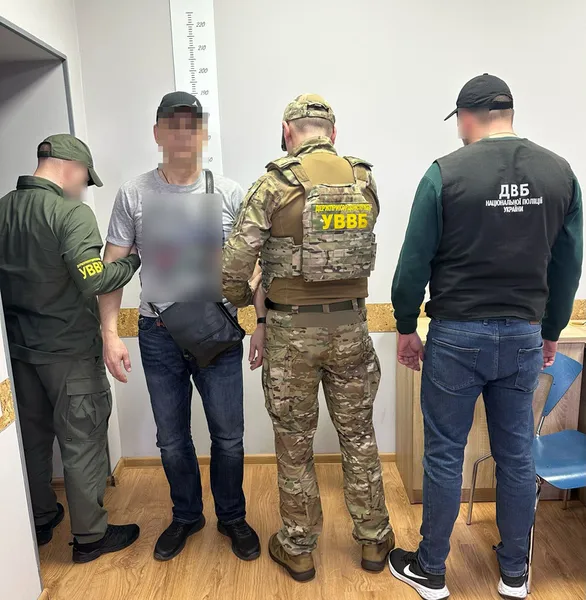$1500 хабаря: в «Устилузі» затримали українця, який хотів втекти за кордон (фото)