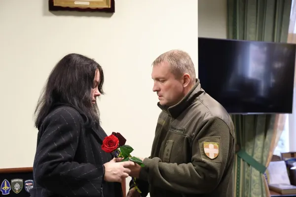 У Луцьку рідним загиблих Героїв вручили державні нагороди (фото)