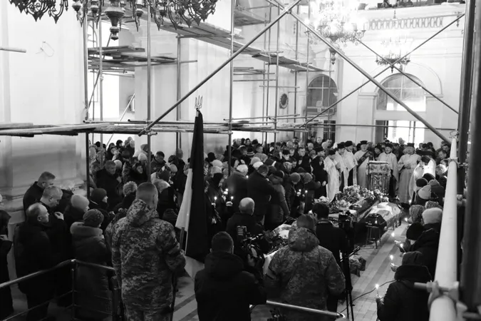 У Луцьку в останню путь провели двох військовослужбовців (фото, відео)