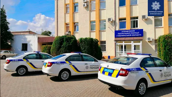 Волинські патрульні отримали нагороди, а управління – нові автівки (фото)