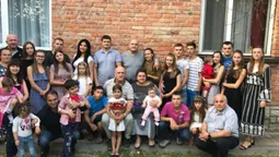 «Нема у нас чужих»: родина волинян виховала 23 дітей (фото)