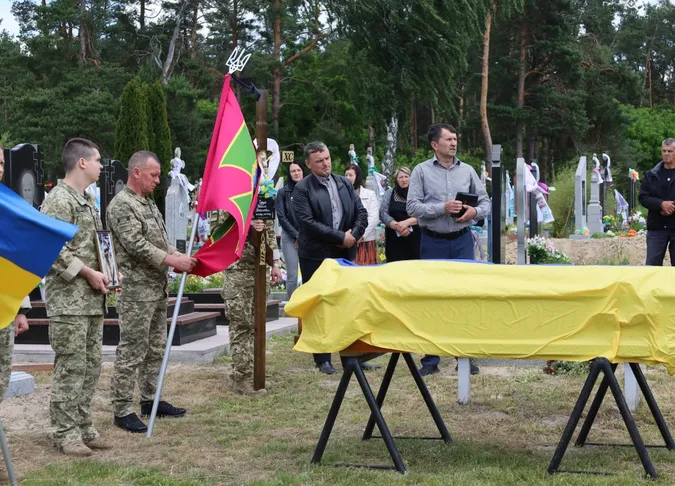 У громаді на Волині попрощалися із загиблим бійцем Василем Сущиком (фото)
