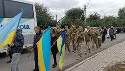 Лишилось пʼять дітей: на Волині попрощалися з Сергієм Климчуком (фото)
