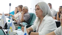 Депутатка Луцької міськради прийшла на сесію з новонародженою донею (фото)