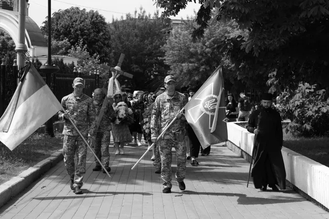 У Луцьку попрощалися із загиблим на Луганщині Романом Гаврилюком (фото)