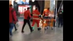 З луцького «Порт Сіті» медики на ношах вивезли людину (відео)