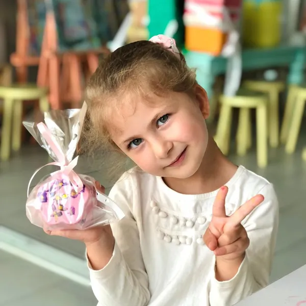 «Промінь» кличе дітлахів у художню студію*