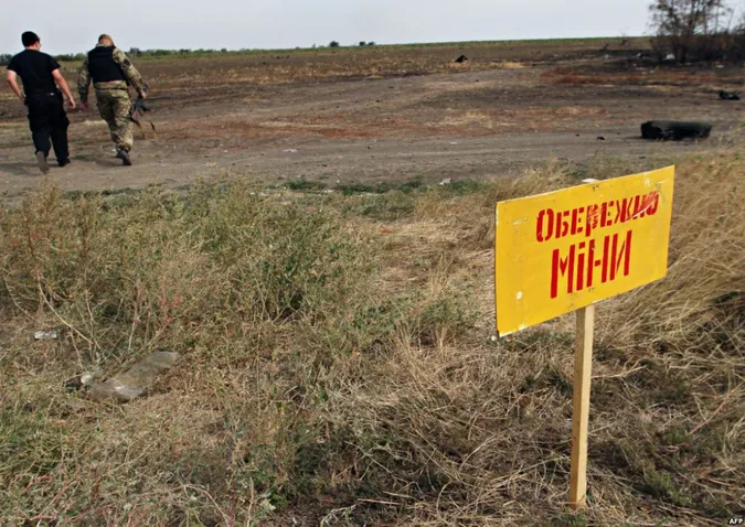 Повне розмінування Донбасу коштуватиме Україні мільярди євро, — експерт