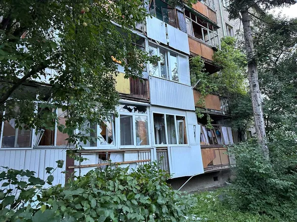 Показали наслідки нічного удару по Івано-Франківську (фото)