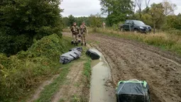 На Волині контрабандистів зупиняли пострілами (фото)