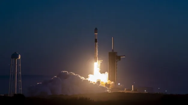 SpaceX вивела на орбіту 40 інтернет-супутників конкурента Starlink (відео)