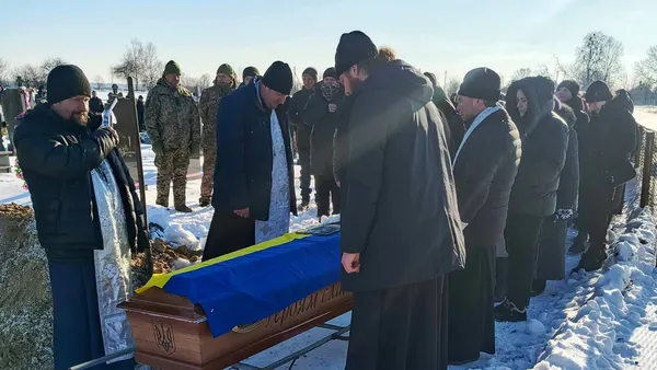 На Волині провели в останню дорогу 34-річного солдата Олександра Удота (фото)