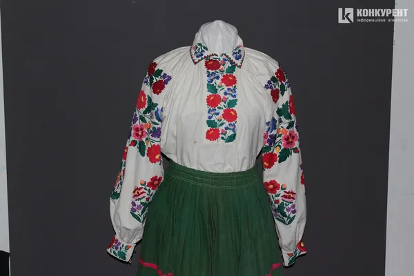 Якою є справжня волинська вишиванка: орнаменти, крій, кольори (фото)
