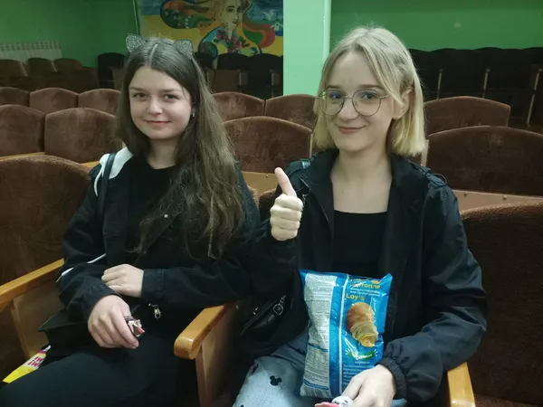На підтримку ЗСУ: у Підгайцівській громаді влаштовують благодійні кіноперегляди (фото)
