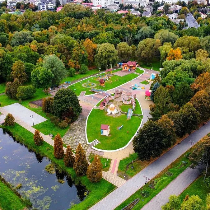 Луцький парк з висоти пташиного польоту (фото)