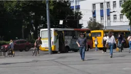 4 причини: в Луцькій міськраді пояснили чому проїзд у маршрутках дорожчає (відео)