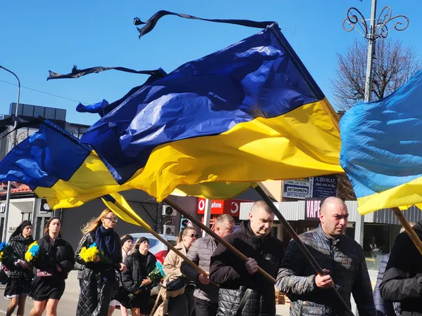 Двічі доброволець: у Ковелі попрощалися з 41-річним воїном Вячеславом Куцем (фото)