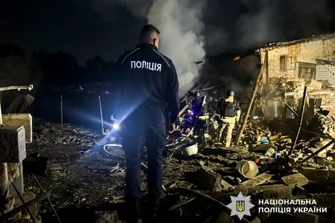 Виявили уламки «Герані-5»: на Рівненщині правоохоронці показали наслідки атаки (фото)