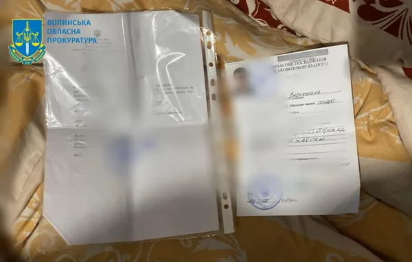 Виготовляли підроблені довідки для «ухилянтів»: трьох волинян судитимуть (фото)