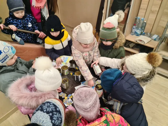 У Липинах волонтерять із дитсадка (фото, відео)
