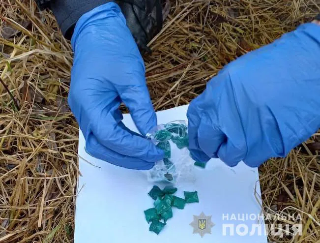 Правоохоронці затримали двох волинян із психотропами (фото, відео)