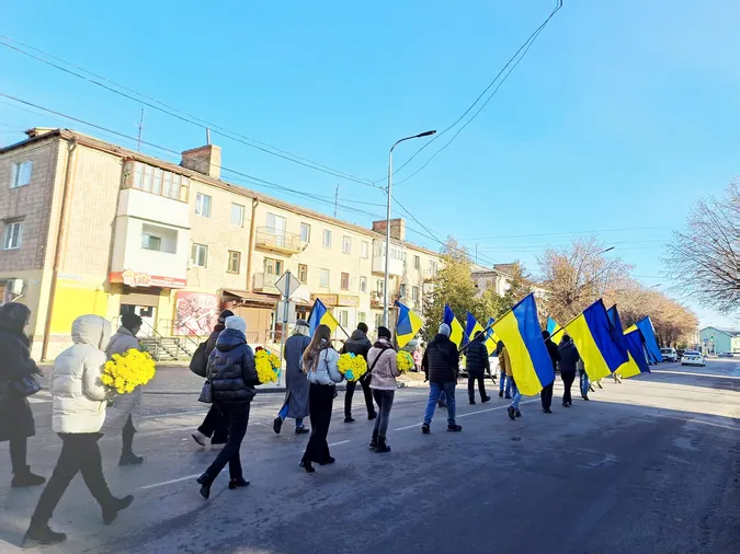 Без батька лишилося двоє синів: у Ковелі попрощалися із воїном Дмитром Табачуком (фото)