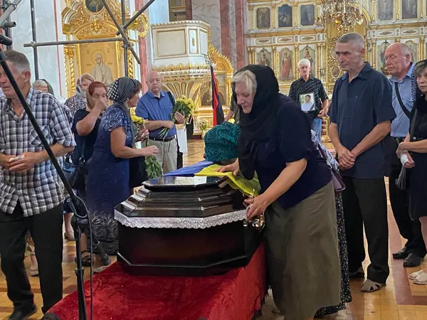 У селі під Луцьком поховали Героя Андрія Сака (фото)