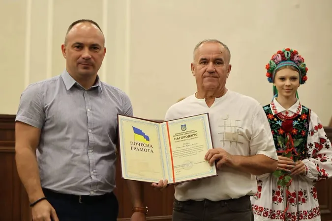 Двоє лікарів із Володимира отримали високі відзнаки Волинської ОДА