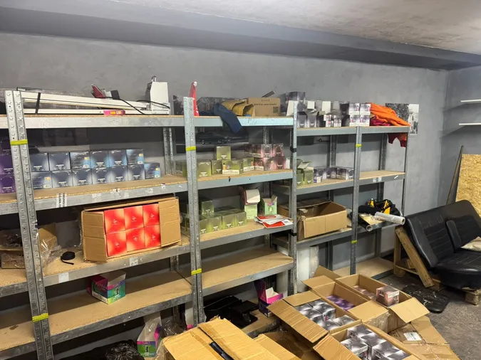 Волинські прикордонники викрили канал незаконного продажу «електронок» (фото)