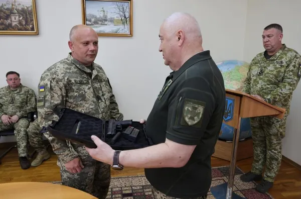 Захищали Донеччину та Харківщину: волинські прикордонники отримали державні нагороди (фото)
