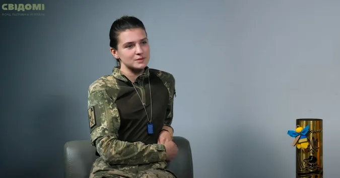 «Є дівчата, які показують легку поведінку», – захисниця 100-ої бригади розповіла про секс у війську