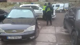 «Відбитий на всю голову»: на Волині патрульні годину не могли впоратися з водієм-дебоширом (фото)