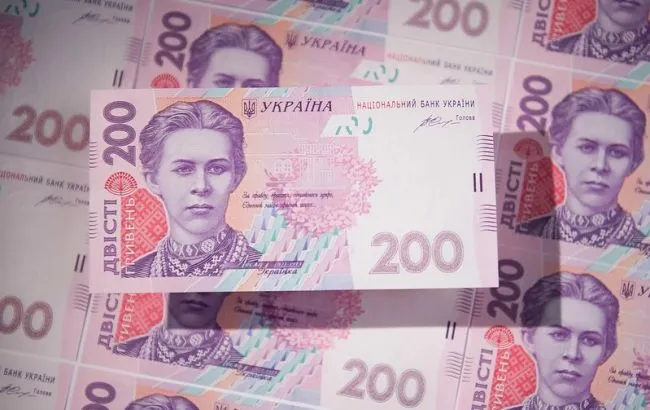 В Україні в обіг вводять нові 200 гривень