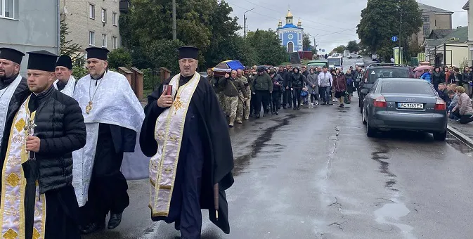 На Волині провели в останню путь загиблого Героя – Назара Радчука (відео)