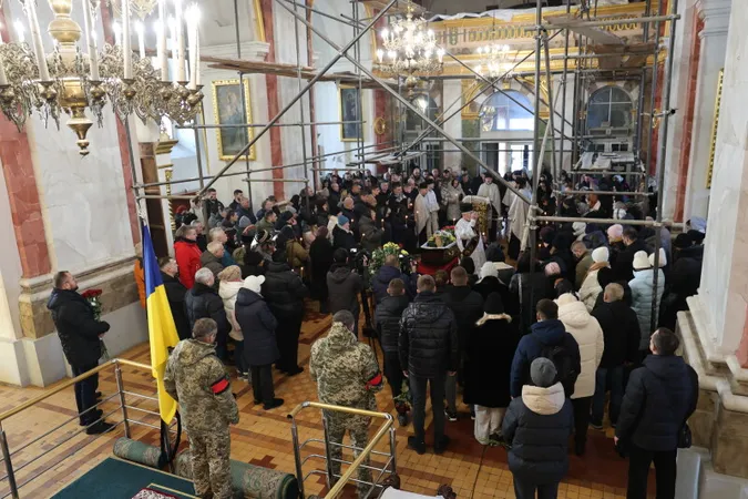 У Луцьку попрощалися із загиблим під Куп'янськом 24-річним Максимом Костюком (фото)