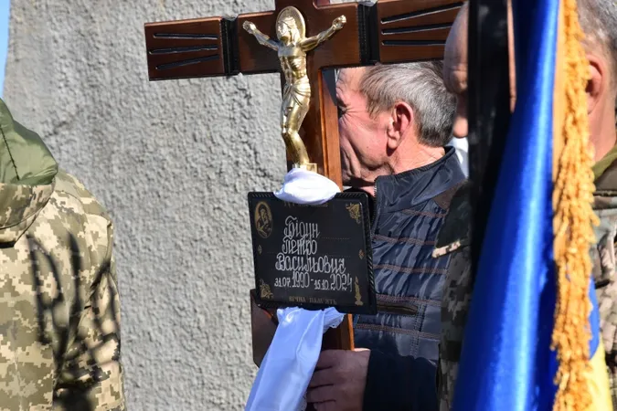 На Волині попрощалися із загиблим воїном Петром Бідуном (фото)