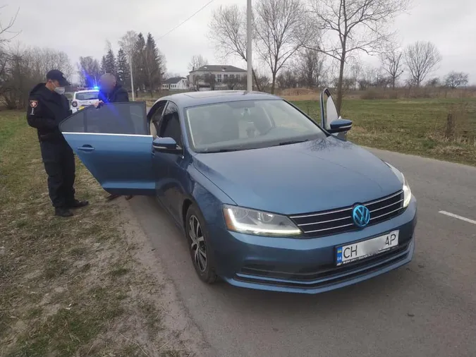 «Чужий в селі»: що робити волинянам, які зустріли підозрілих людей (фото)