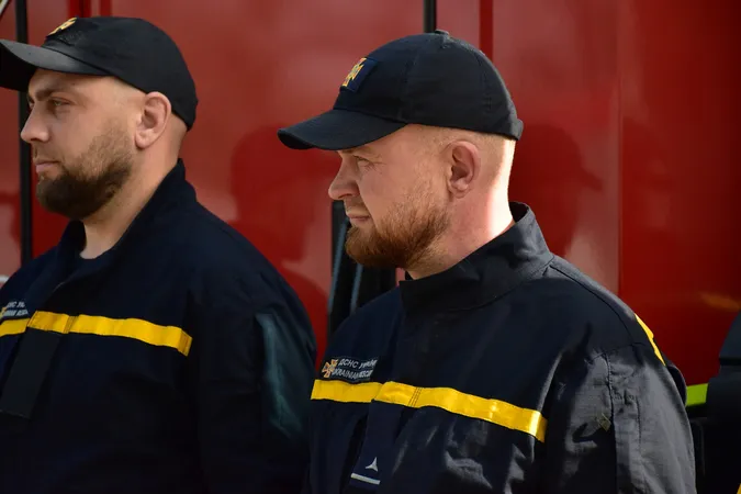 Волинські піротехніки поїхали розміновувати Донеччину (фото)