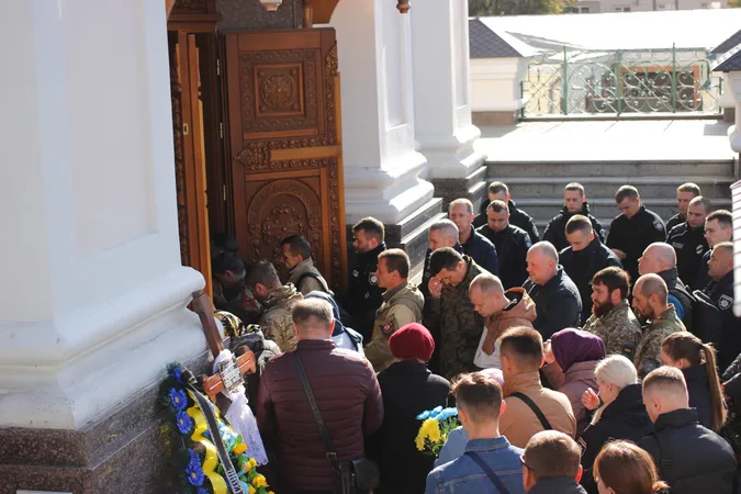 Був у всьому попереду: Луцьк попрощався із Мартензом (фото, відео)
