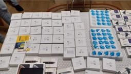 Кіберполіція викрила велику партію підробок техніки Apple: обшуки були й на Волині (ФОТО, ВІДЕО)
