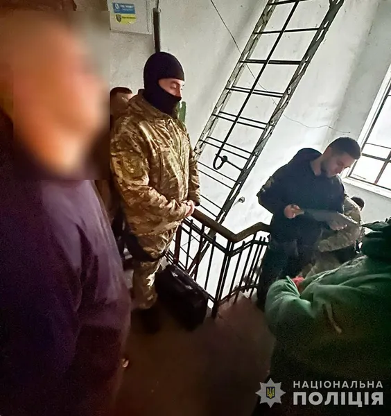 Семеро хлопців побили та зарізали безпритульну в Дніпрі (фото, відео)