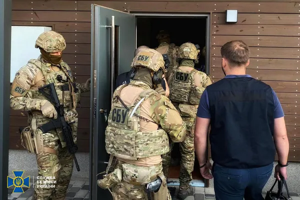 «Дитина під ключ» коштує 60 тисяч доларів: СБУ викрила схему продажу немовлят